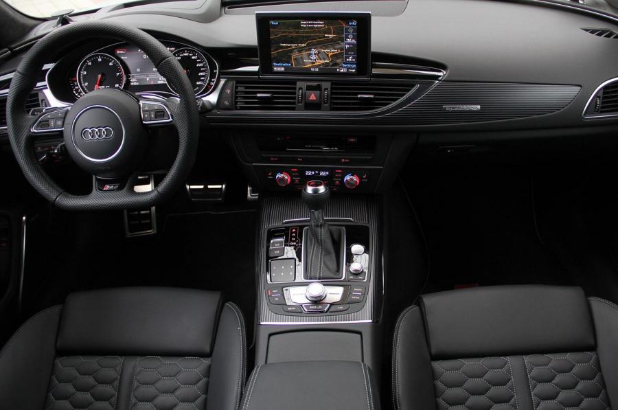 Торпедо Audi RS6 Avant (4G, C7) 2013 года  (WW) (фото 57 из 90)